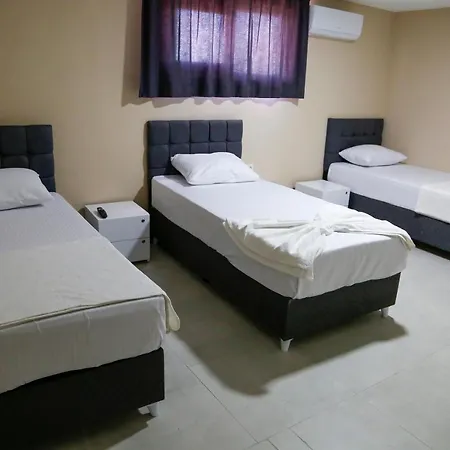 Hotel Dea Del *